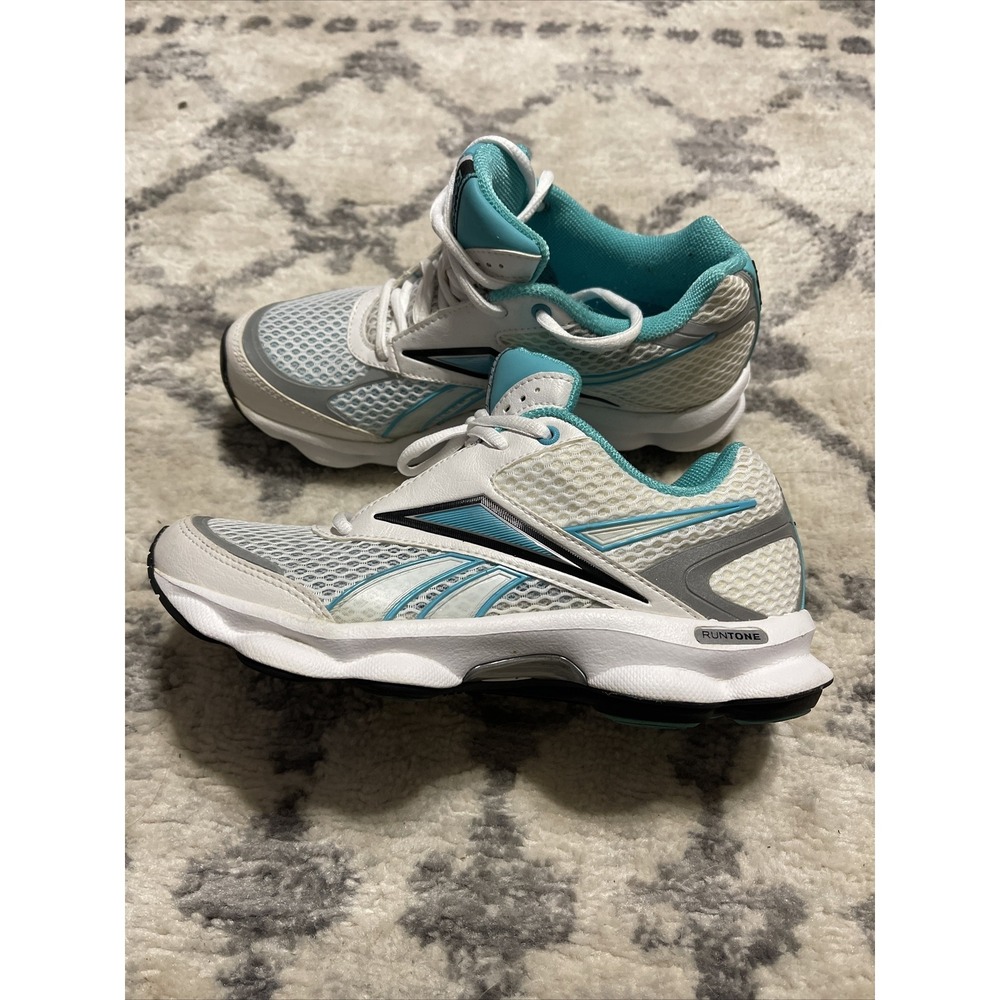 Reebok Womens Runtone 1-J19622 White Blue Running Shoes Lace Up Low Top Size 5.5